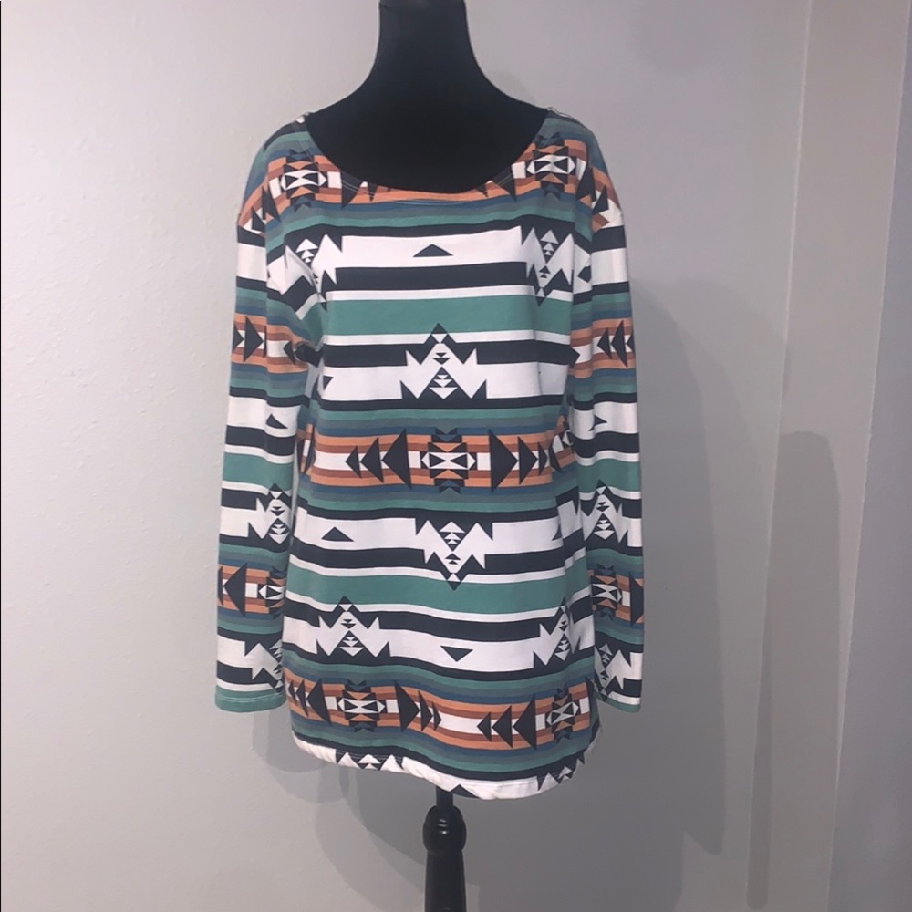 Green and White Graphic Long Sleeve Tunic